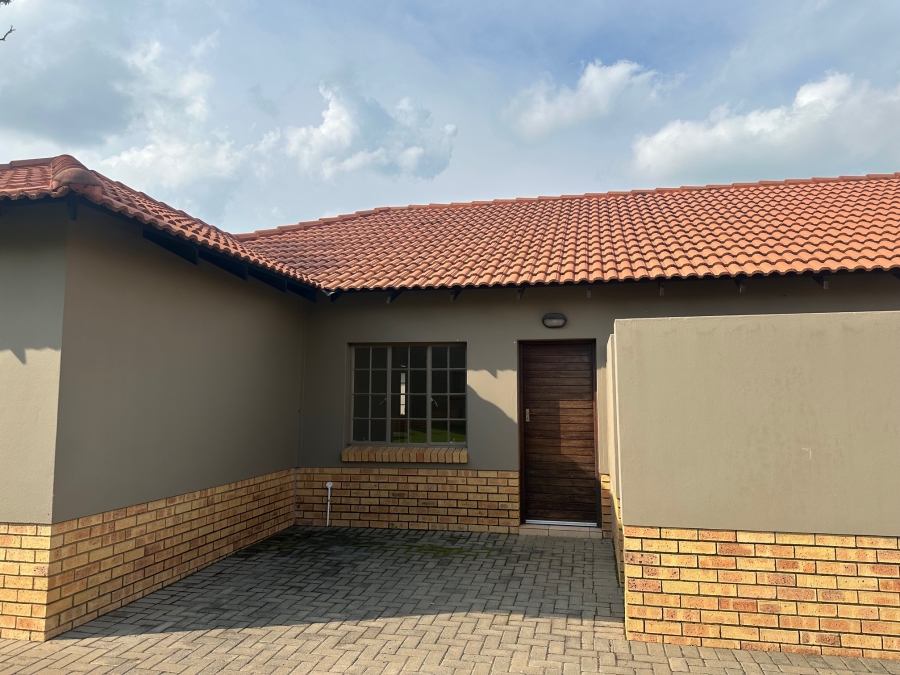 To Let 3 Bedroom Property for Rent in Waterkloof A H North West